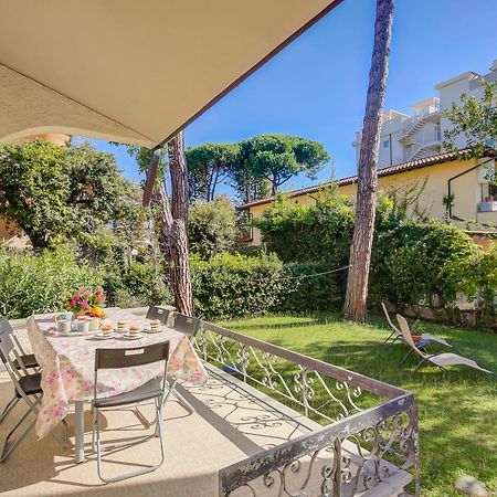 Casa Maddalena Al Mare 600M From Sea - Happy Rentals مارينا دي بييتراسانْت المظهر الخارجي الصورة