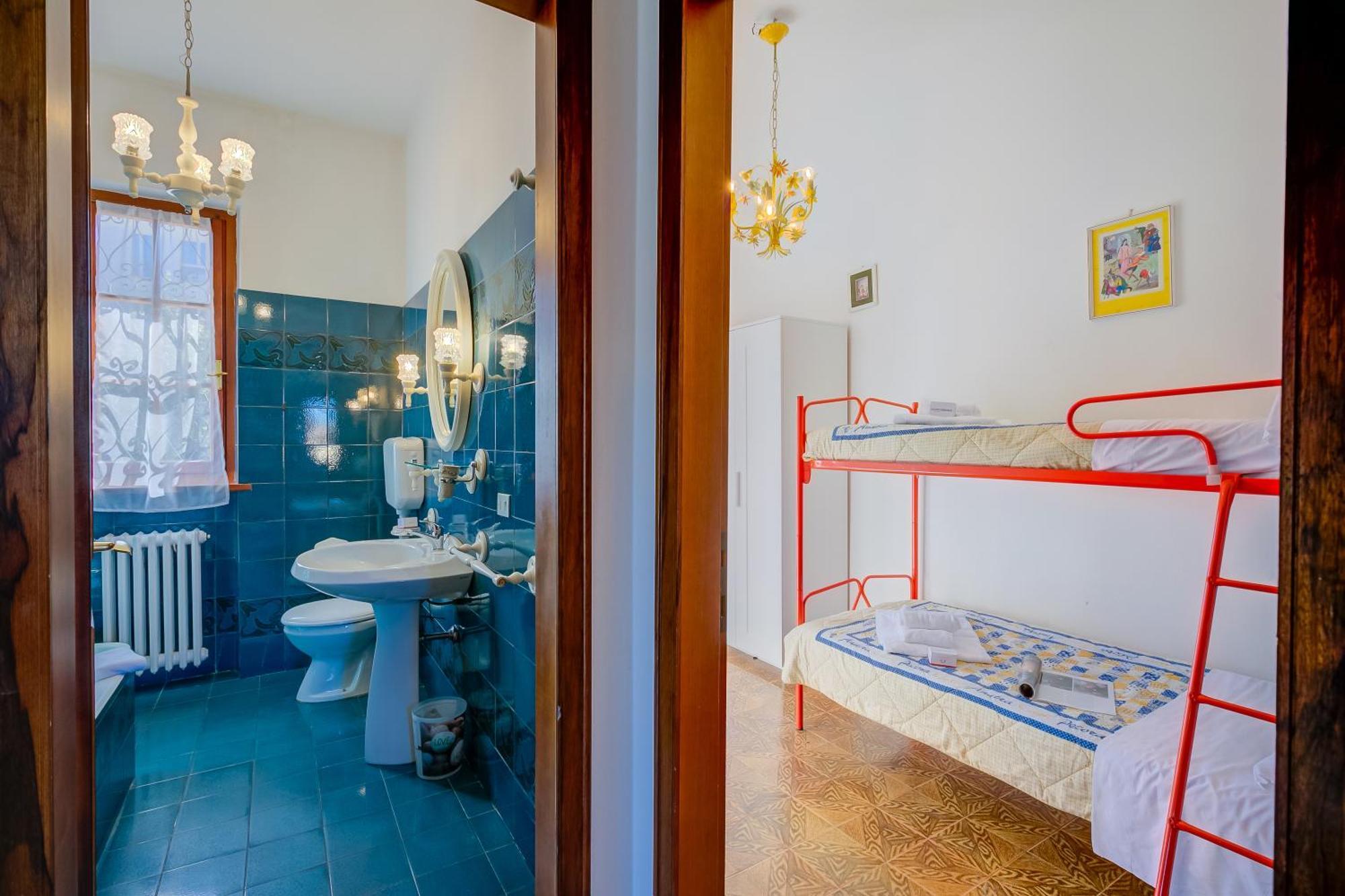Casa Maddalena Al Mare 600M From Sea - Happy Rentals مارينا دي بييتراسانْت المظهر الخارجي الصورة